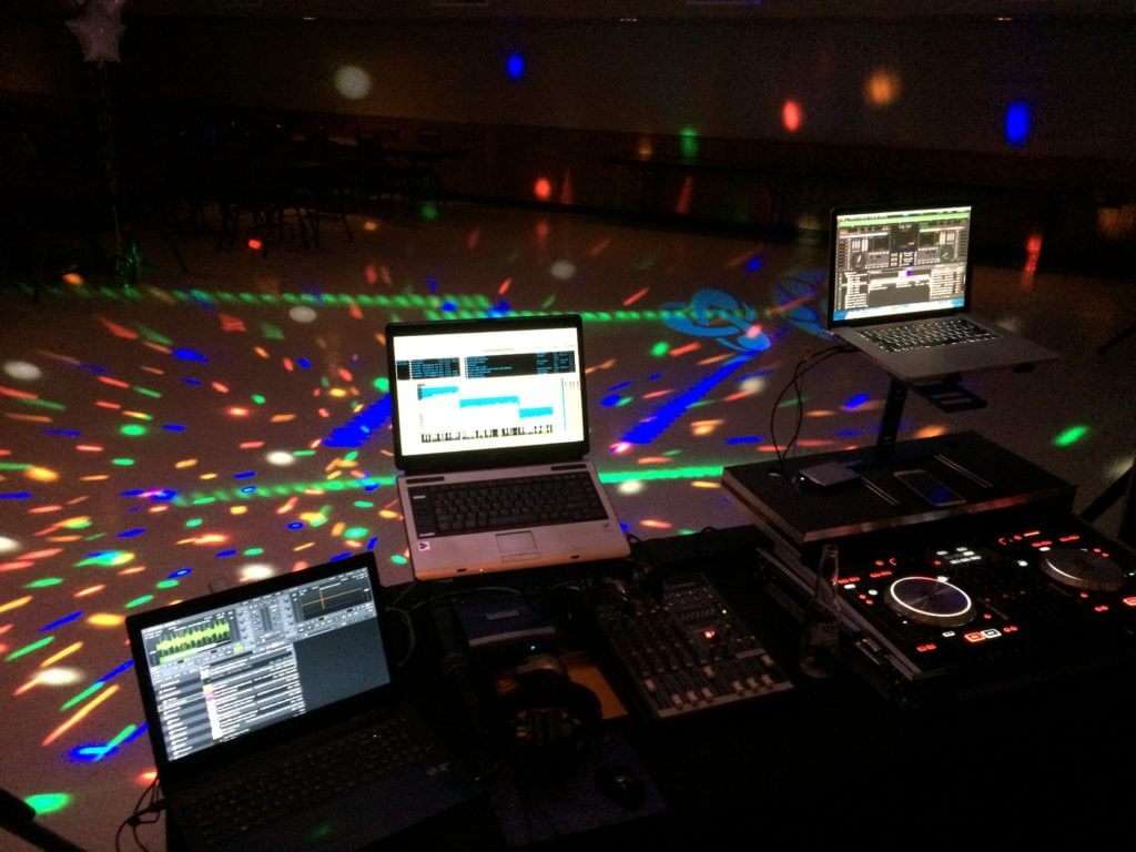 Alleinunterhalter Düsseldorf und Party DJ Düsseldorf - DJ Anlage